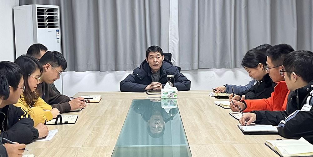 聚焦公司發(fā)展，共謀提升路徑 屯溪城建投公司召開2022年度全體員工大會(huì)